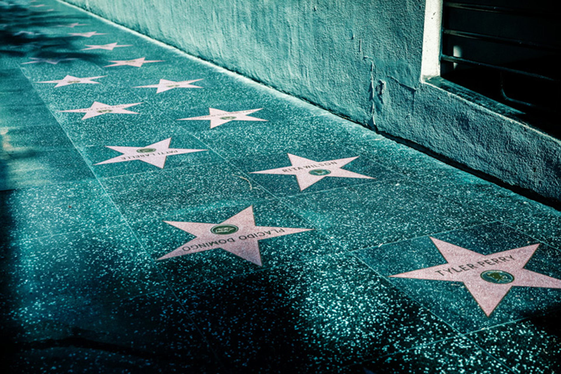 Booster vos performances avec le celebrity marketing