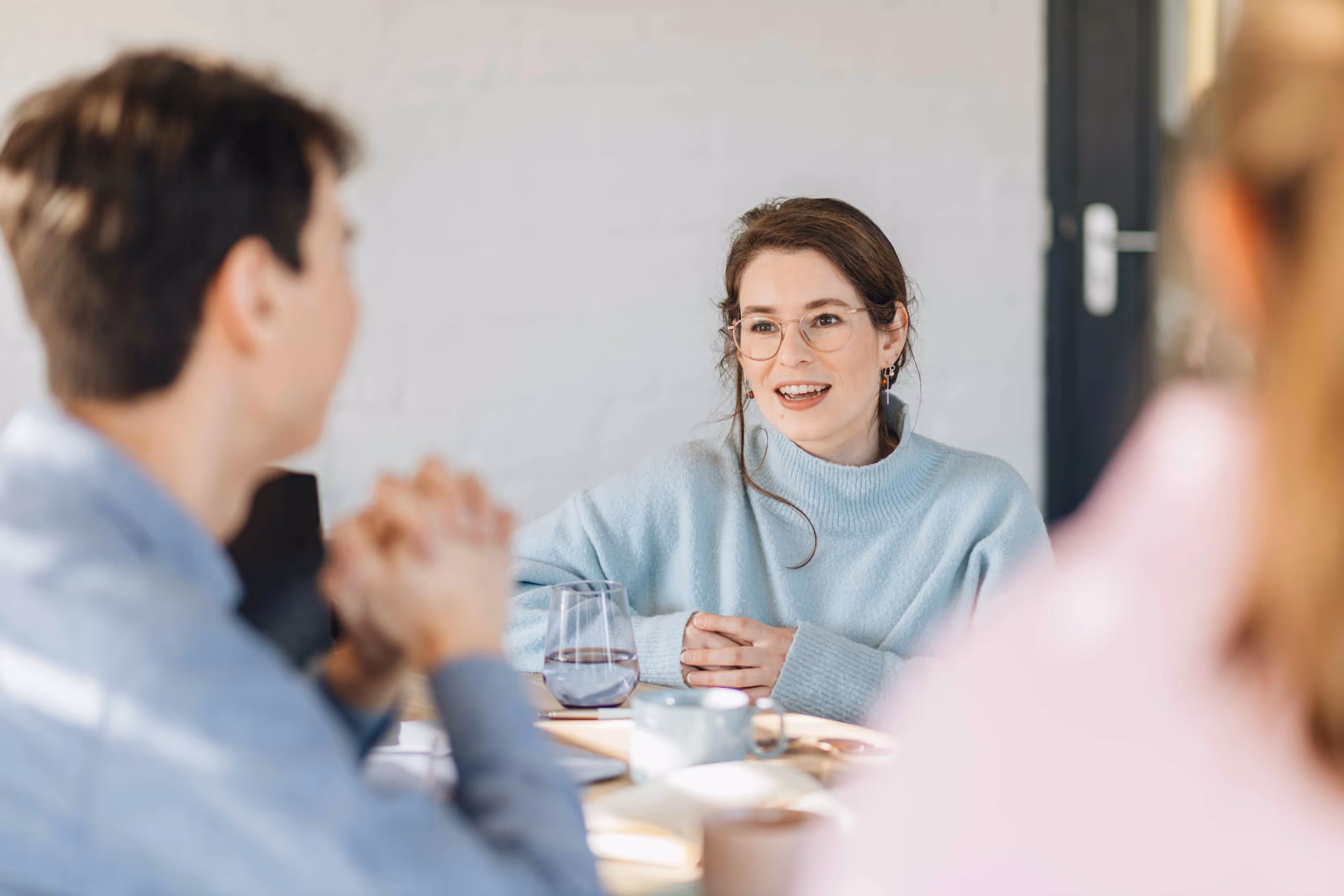 IT Trainee aan het werk als eerstelijns hulp