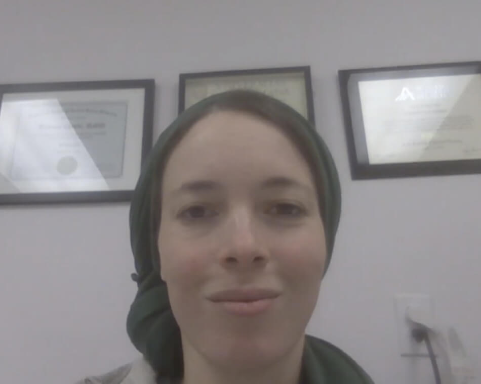 Yasmin Chebbi from The Flossery