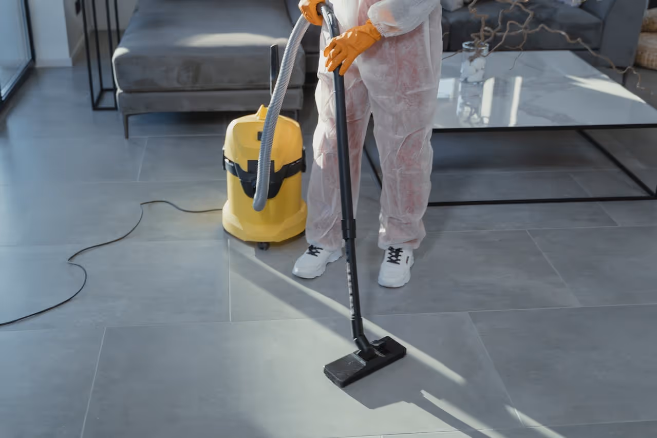 Commercial cleaning and building maintenance services