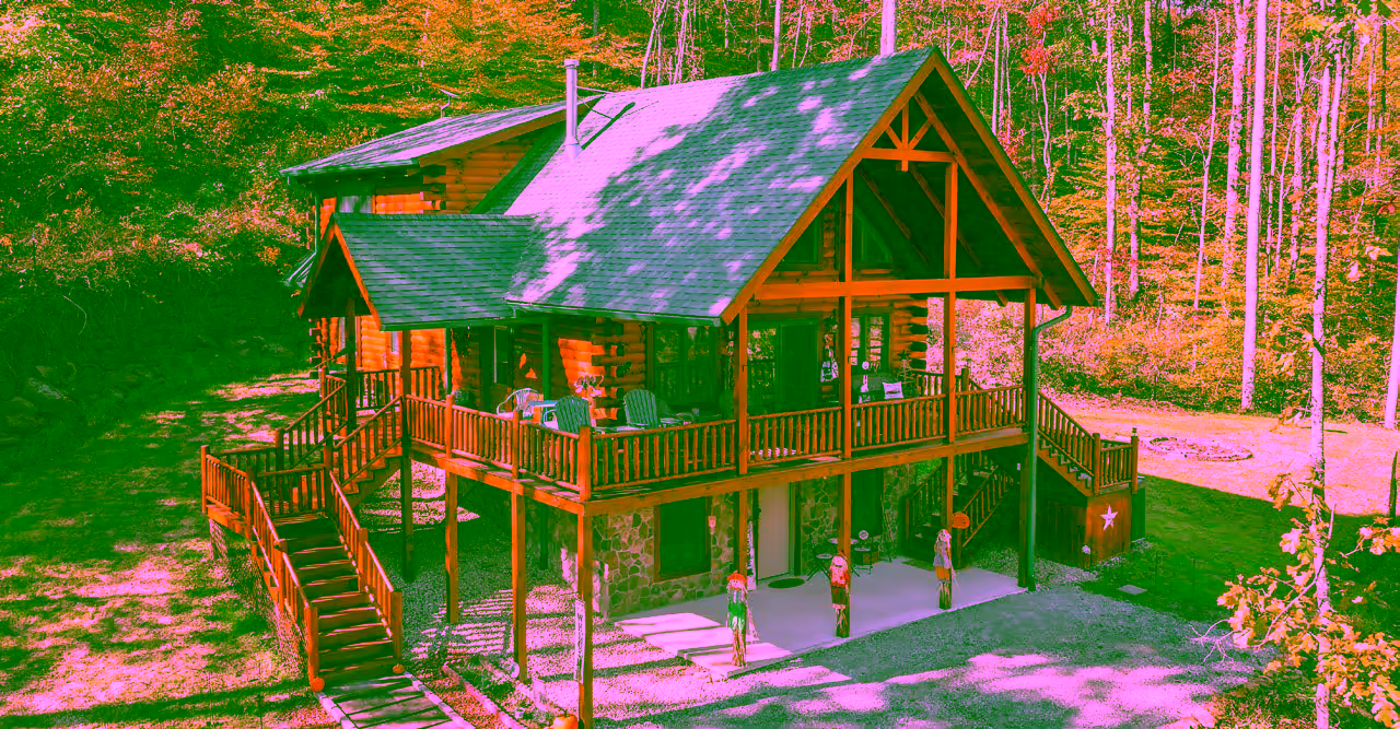 Pine Creek model home and floor plan by Hochstetler Log Homes & Timber