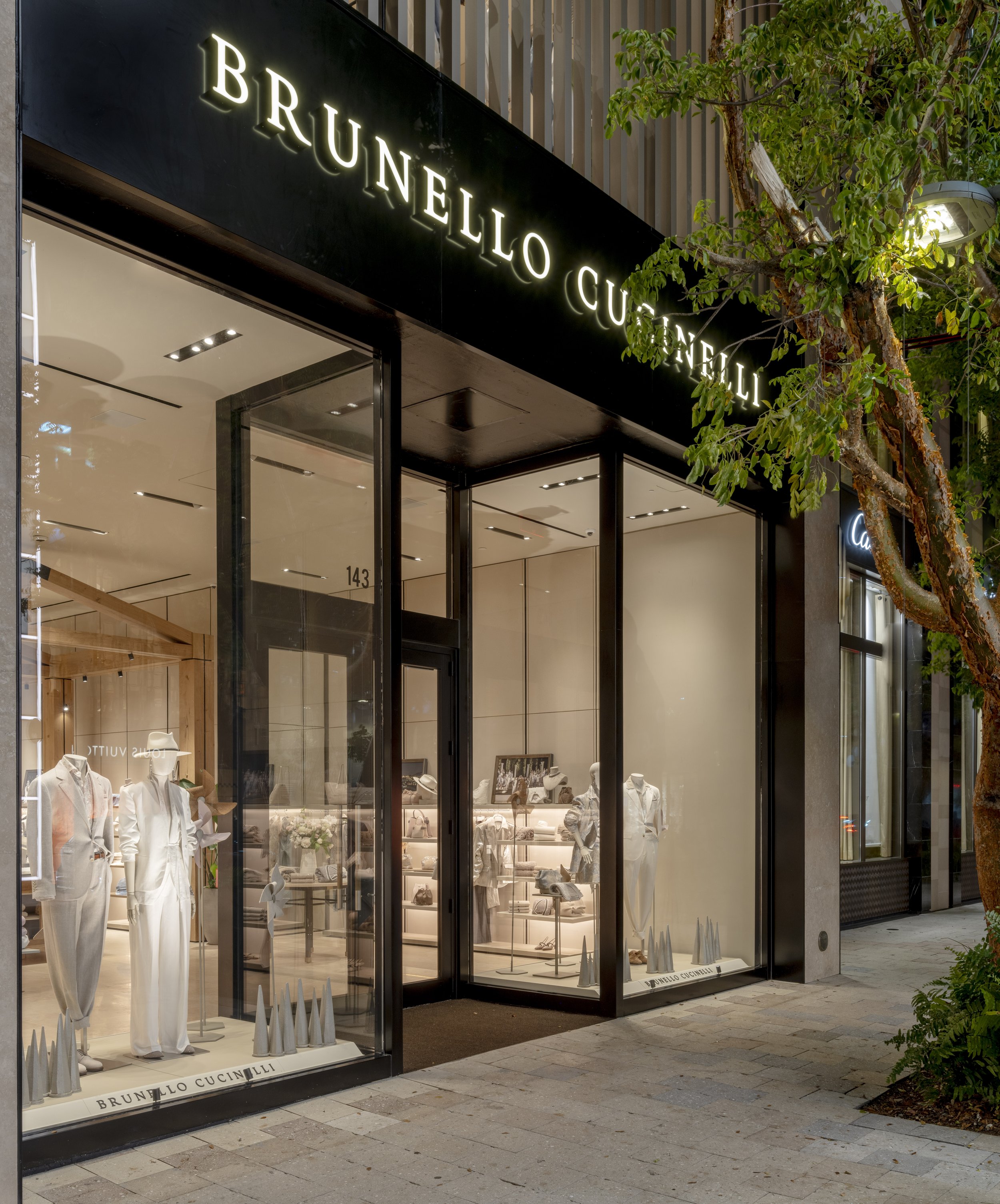 Marmorino and textured plaster by L'Forma at Brunello Cucinelli, Miami