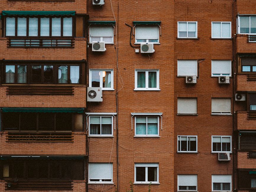 The Definitive Guide to Undersized AC Unit Signs and Problems