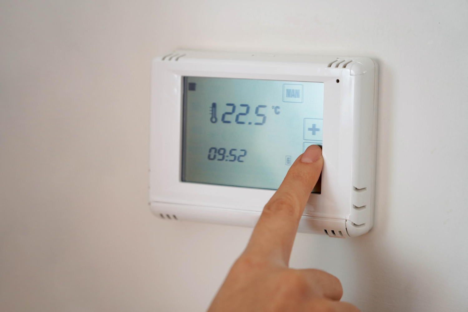 Why Is My AC Thermostat Not Working in Vorhees?