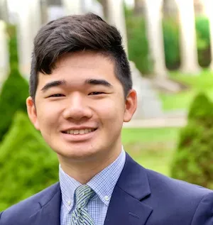 Alexander Sun's headshot