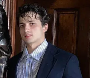 Ryan Leo's headshot