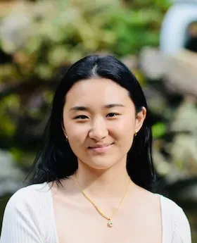 Hannah Swen's headshot