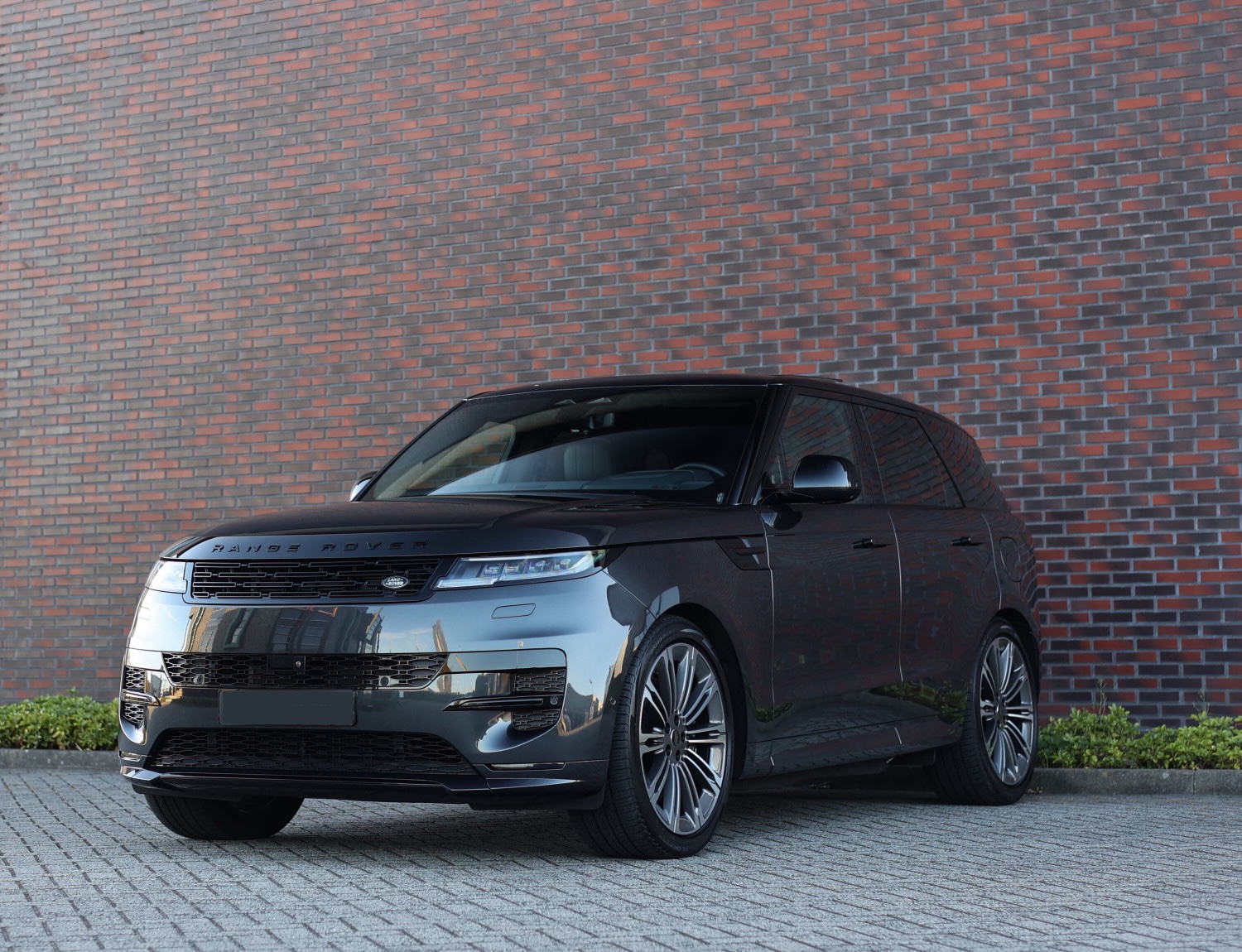 Land Rover Range Rover Sport P460e Dynamic HSE