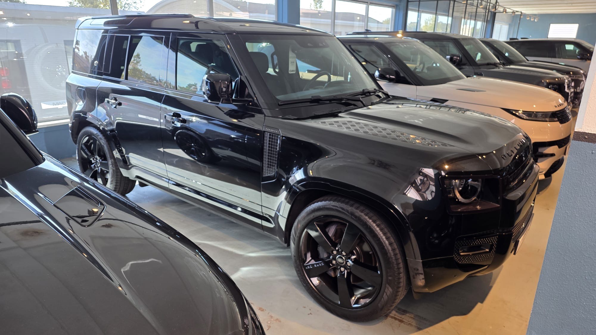 Land Rover Defender 110 X-Dynamic HSE P400e