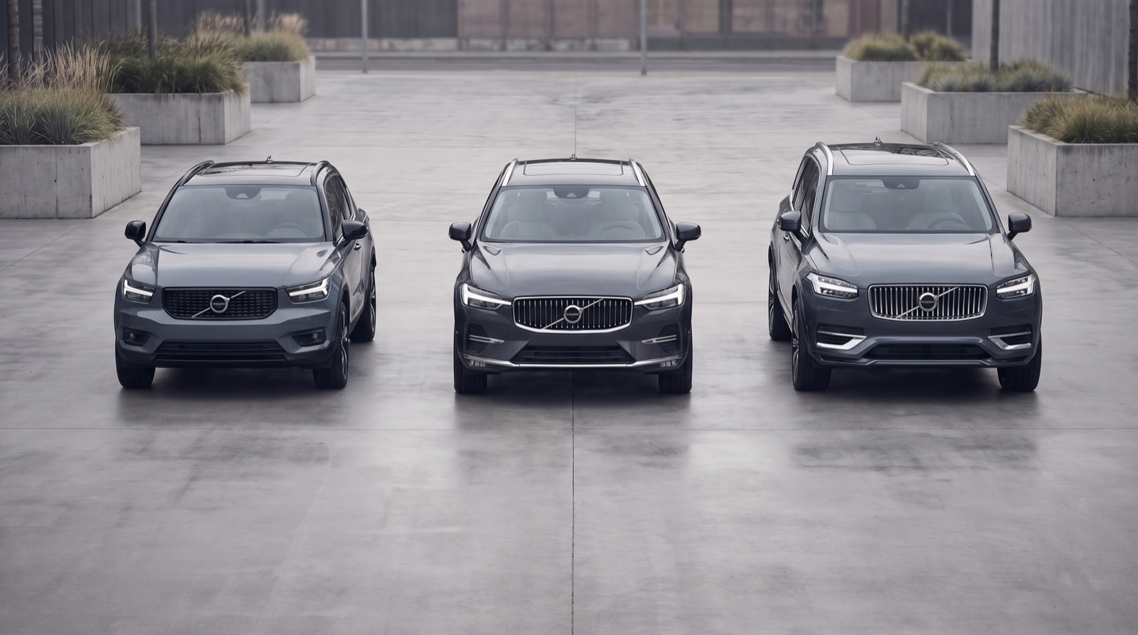 Volvo XC40, XC60 et XC90 alignés, trois tailles de SUV premium