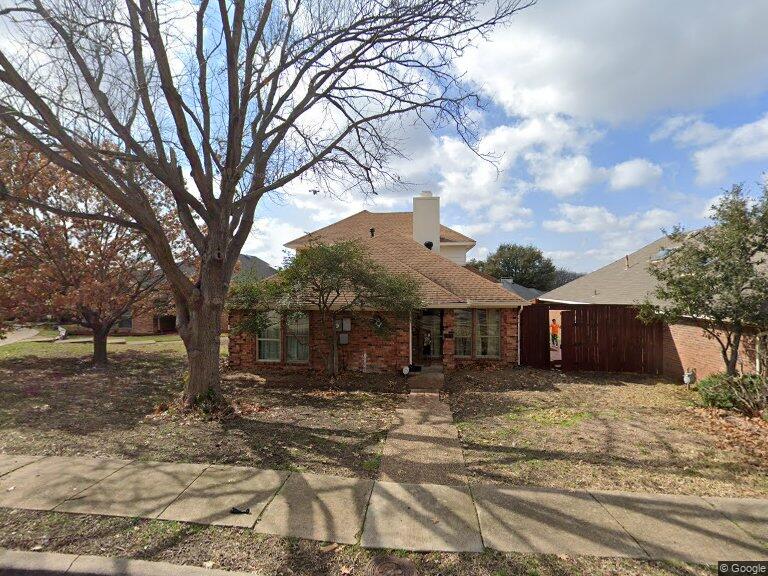 Two-story home in Twin Creek Estates Far North Dallas