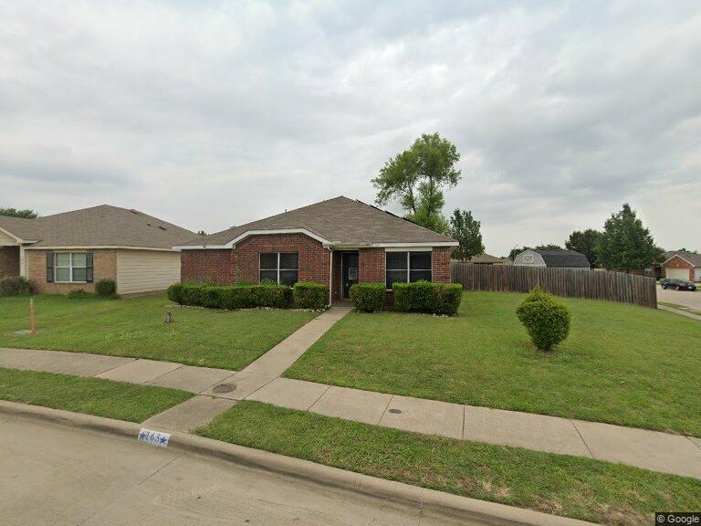 Brick home in south Dallas TX