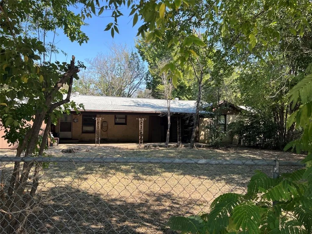 Property Main Image Wrapper