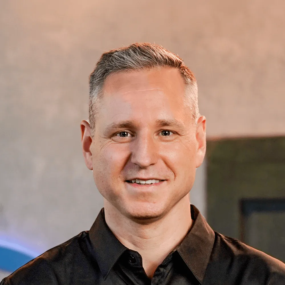 Headshot photo of Stefan D., speaker profile