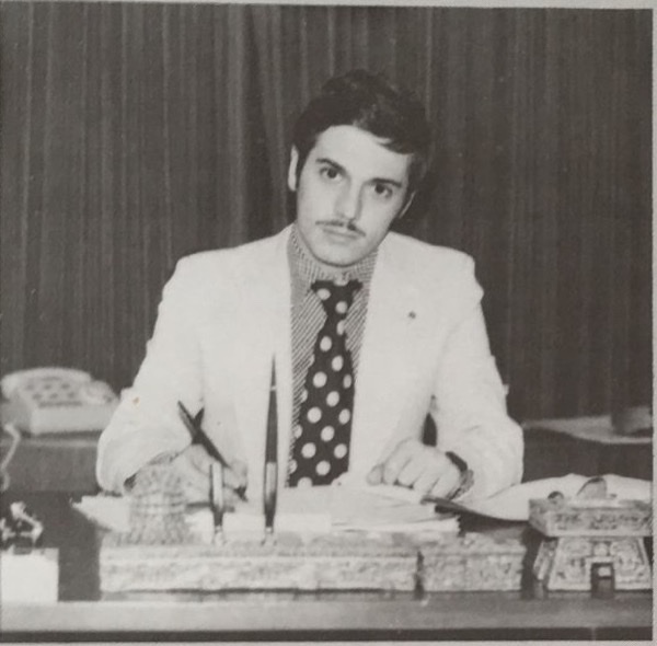 Juan Antonio Mayoral at his desk at A.S.S.A. in Panama in the 1970s, from the company's staff magazine