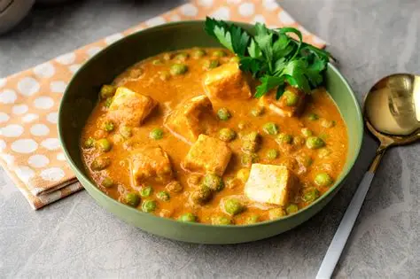 Matar Paneer