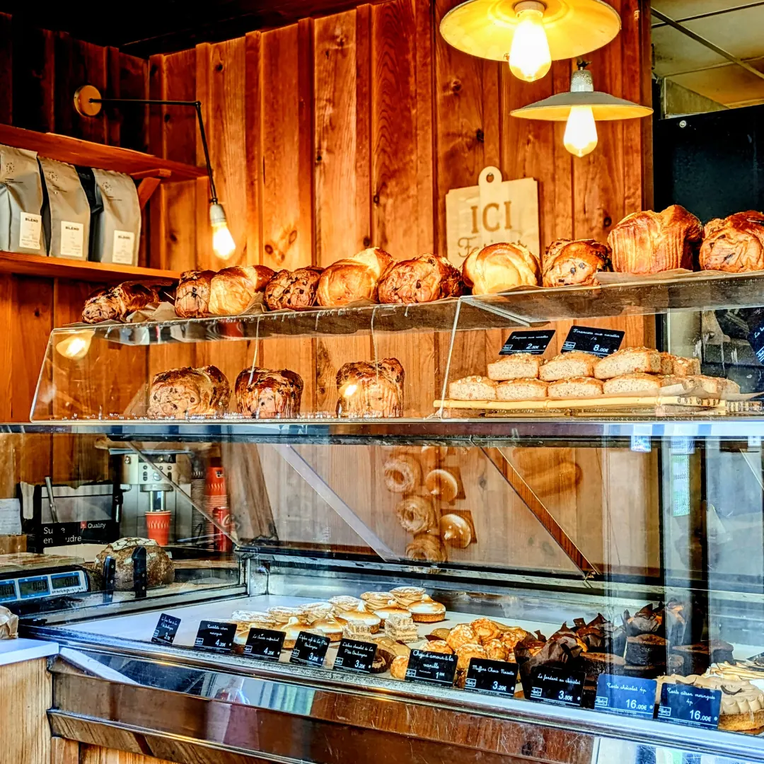 Chambre froide et vitrines réfrigérées, La Petite Boulangerie Notre Dame à Bordeaux, réalisation Tempera, photo 4