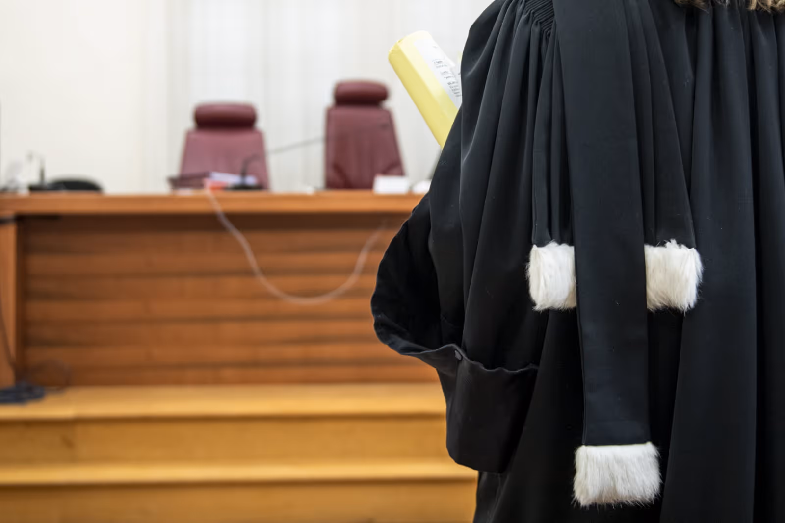 Détention provisoire et comparution immédiate : que se passe-t-il après le déferrement ?