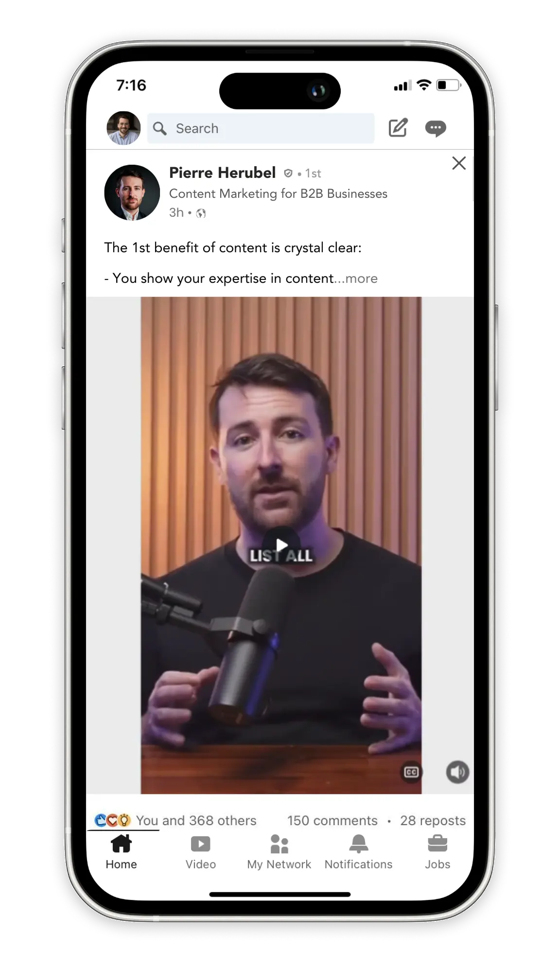 Showcase LinkedIn expertise with video format