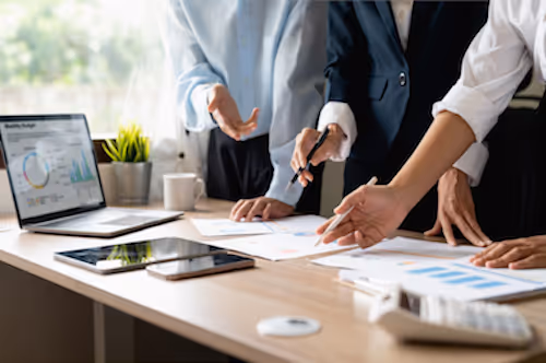 Financial advisors image