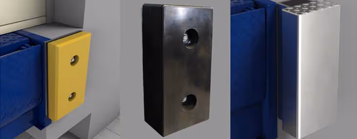 Drei Nahaufnahmen verschiedener Montageplatten aus Kunststoff an Metallstrukturen in Blau, Gelb und Weiß.