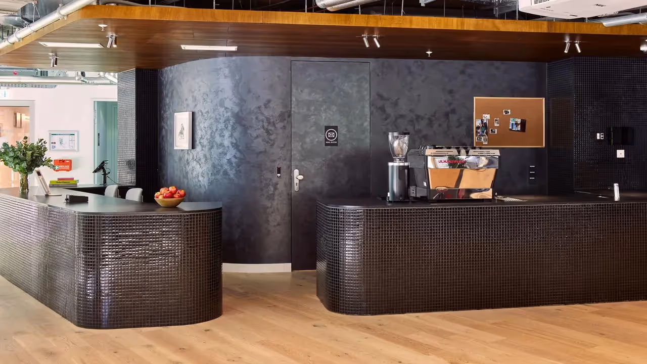 Rudolfplatz by WeWork — Büro mit flexiblen Arbeitsplätzen und moderner Architektur