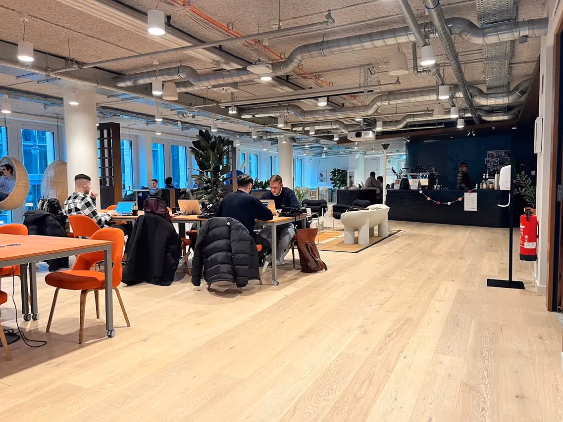 Rudolfplatz by WeWork — Büro mit flexiblen Arbeitsplätzen und moderner Architektur