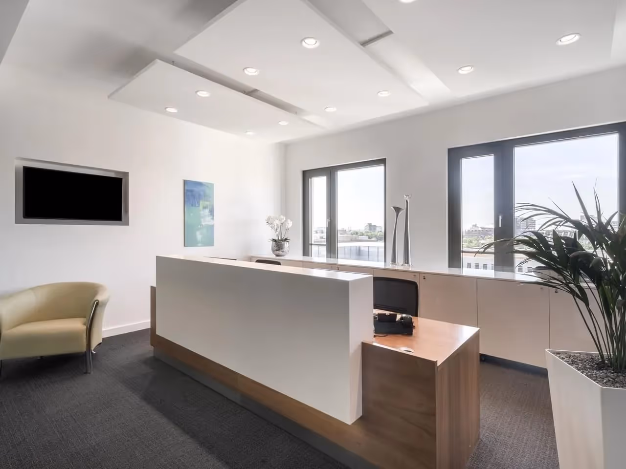 Deutz Cubus by Regus — Büro mit flexiblen Arbeitsplätzen und moderner Architektur