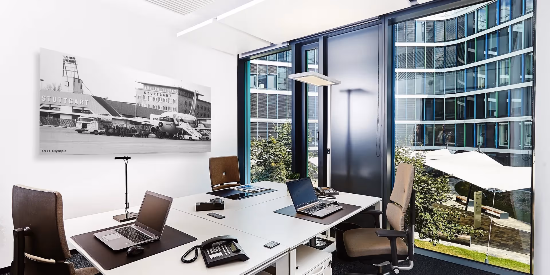 SkyLoop by Agendis — Coworking-Bereich mit flexiblen Arbeitsplätzen und moderner Architektur