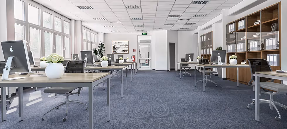 Center Grasbrunn by Sirius — Meetingraum mit flexiblen Arbeitsplätzen und moderner Architektur