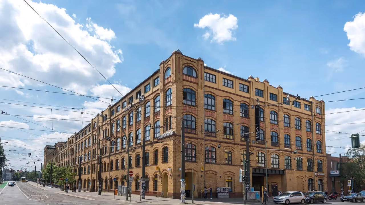 Leuchtenfabrik by Regus