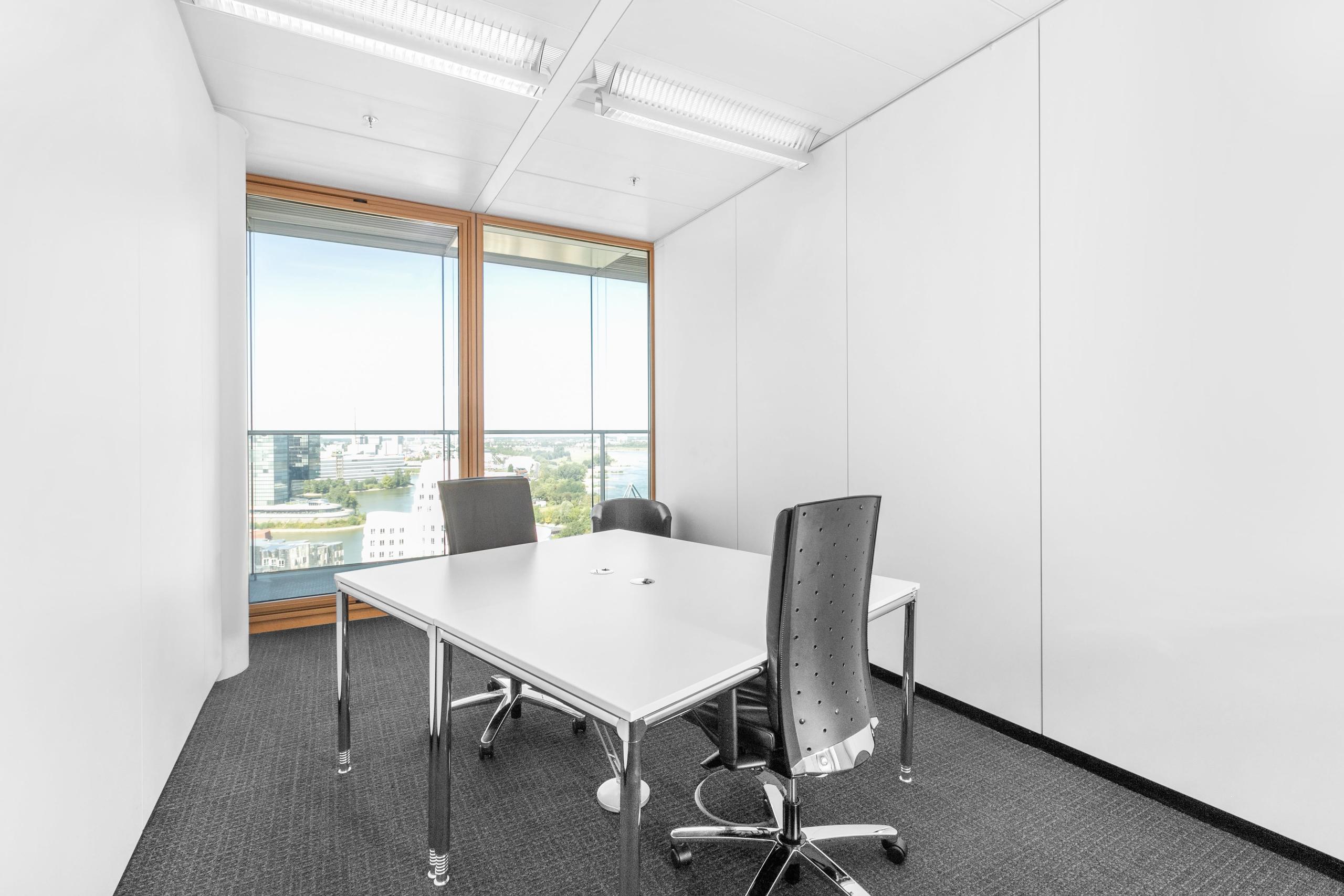 Stadttor by Regus – Düsseldorf