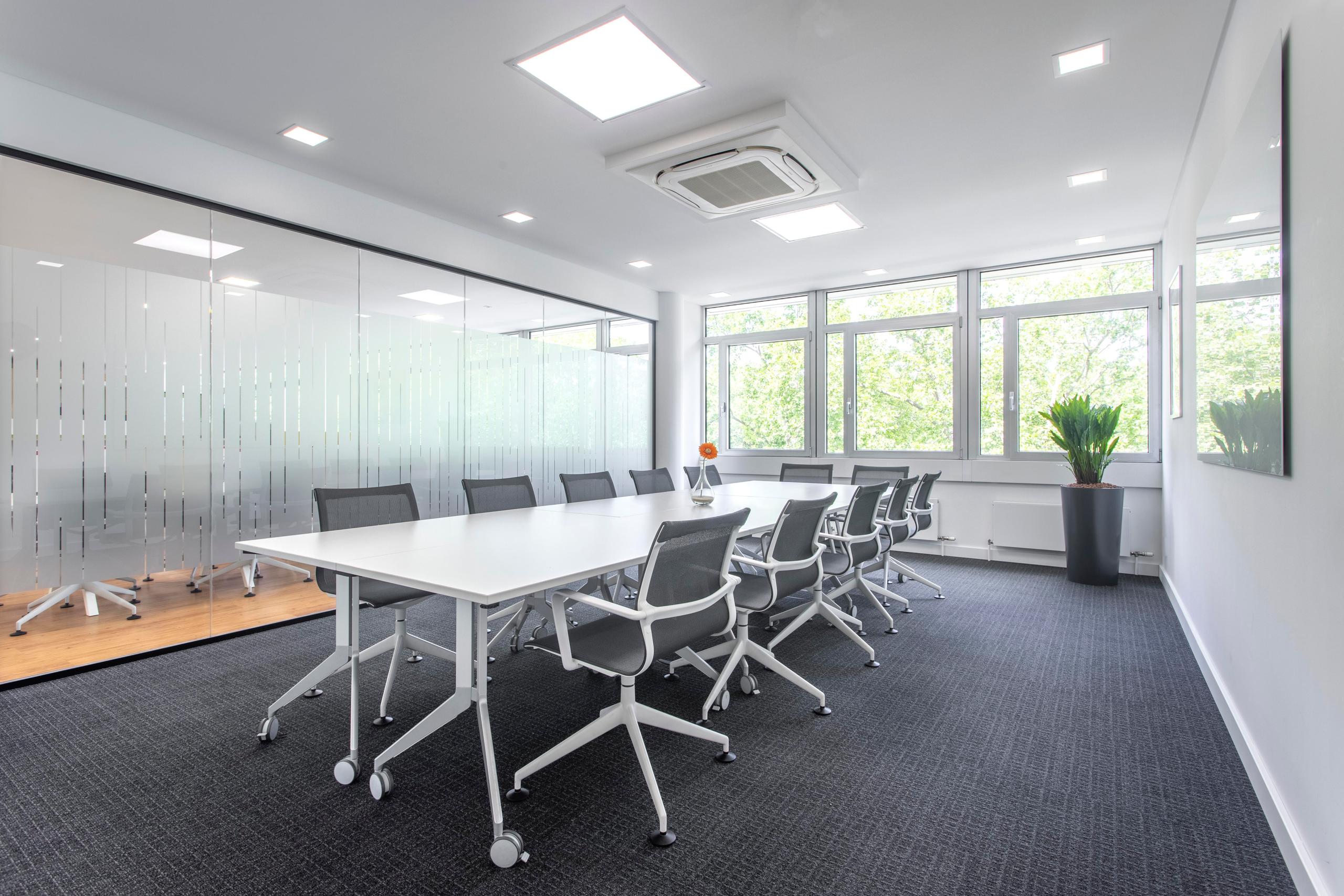 Theo und Luise by Regus