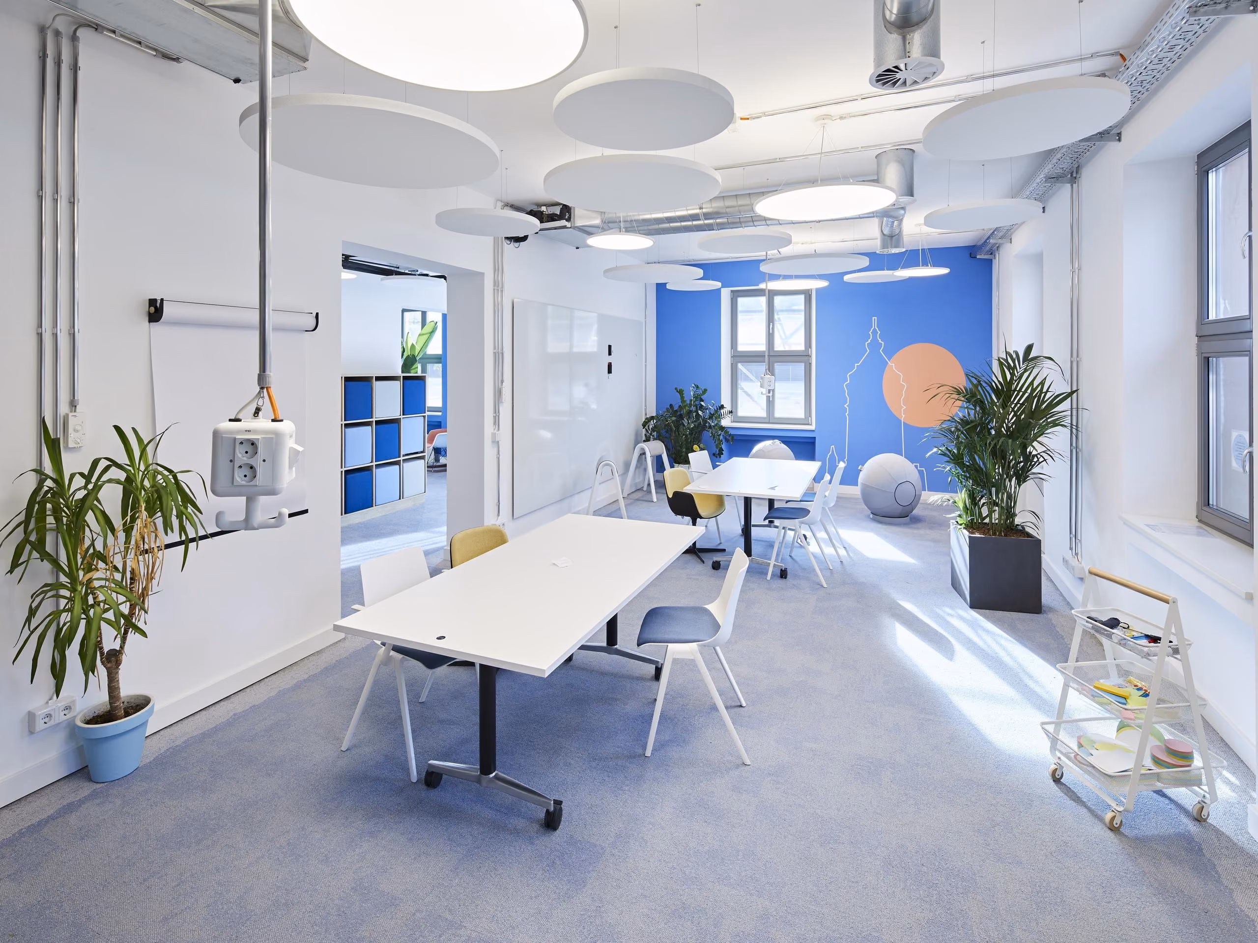Taylor by 1000 Satellites – Mannheim