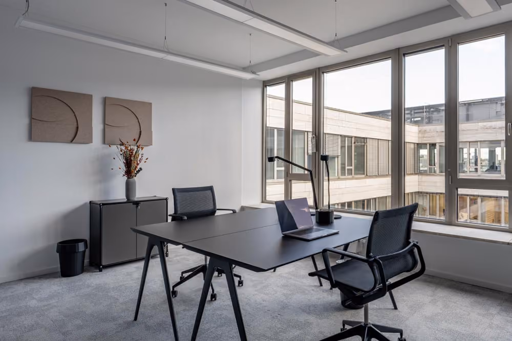 Königstraße by Office Club – Stuttgart
