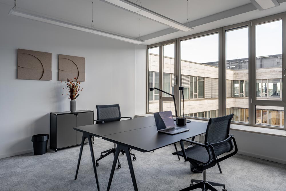 Königstraße by Office Club – Stuttgart