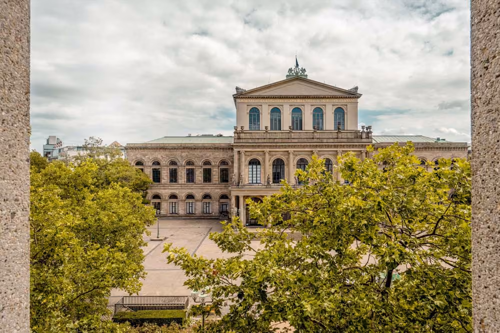An der Oper by Office Club – Hannover