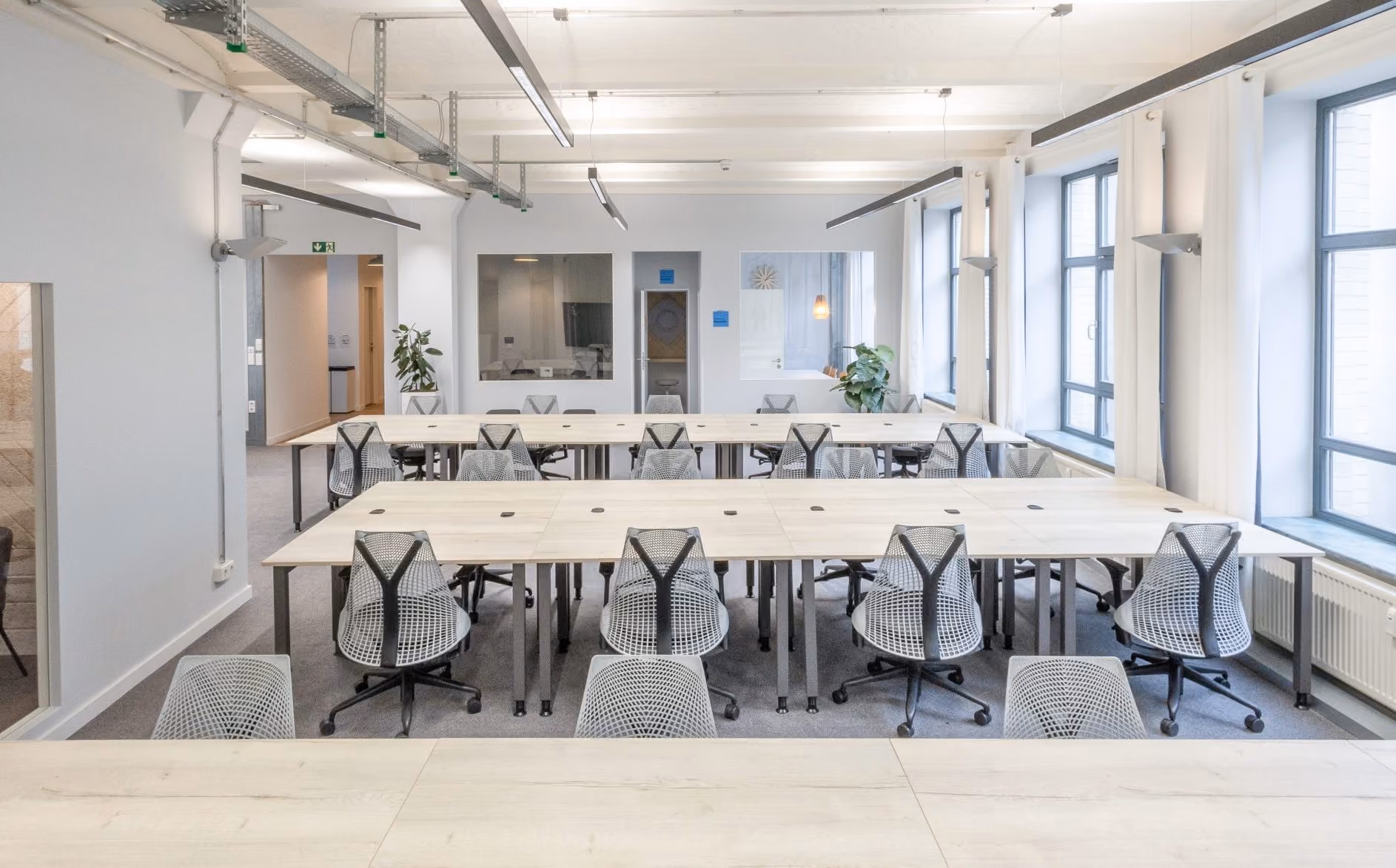 Comeniushof by Scaling Spaces