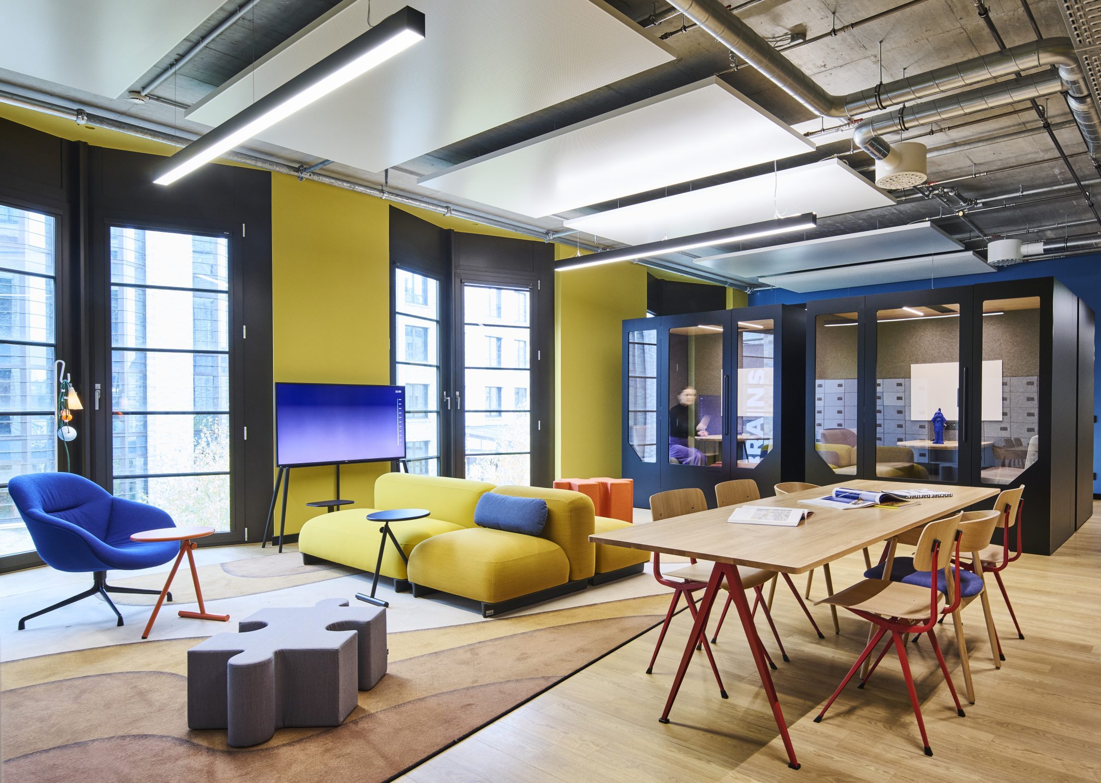 Cuvry Campus by Scaling Spaces
