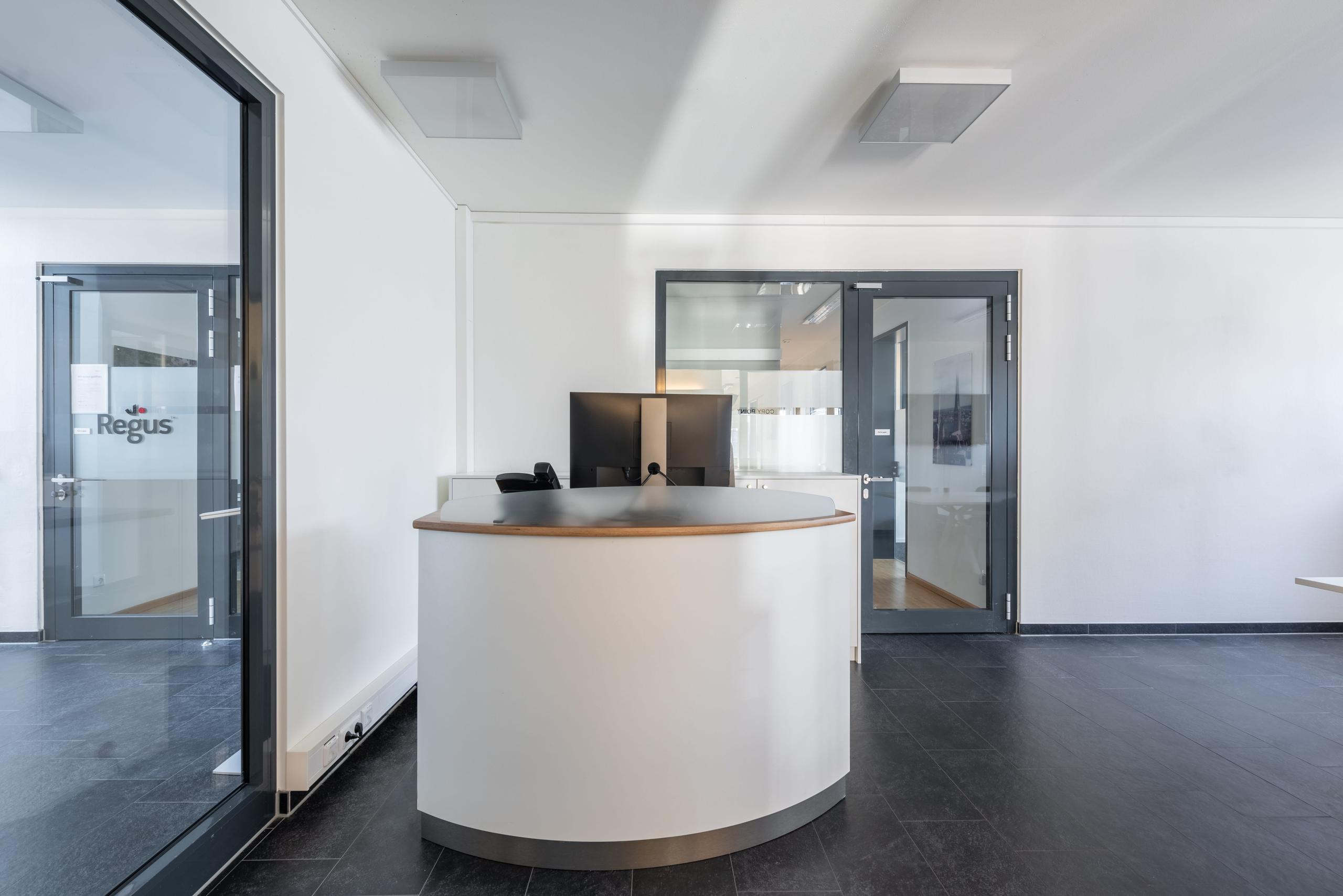 Maria-Goeppert-Straße by Regus