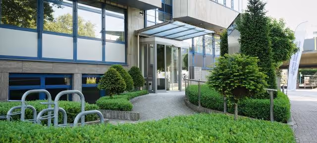Praunheimer Landstraße by Sirius