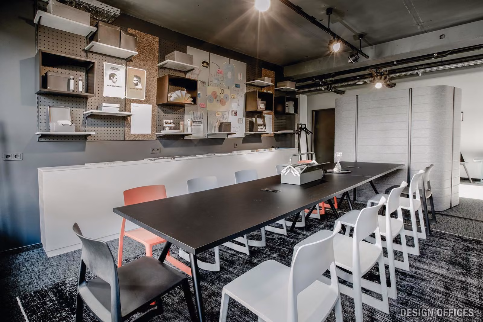 Design Offices Frankfurt Eschborn — Tagungsraum für Schulungen
