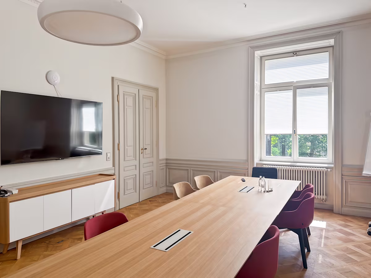 Spaces Villa Erlwein Dresden, Büroraum