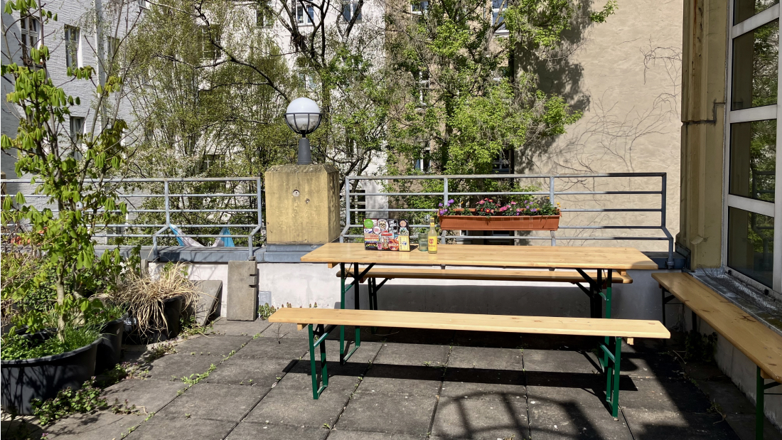 Roof terrace of the KiezOffice coworking space in the Graefekiez in Berlin-Kreuzberg