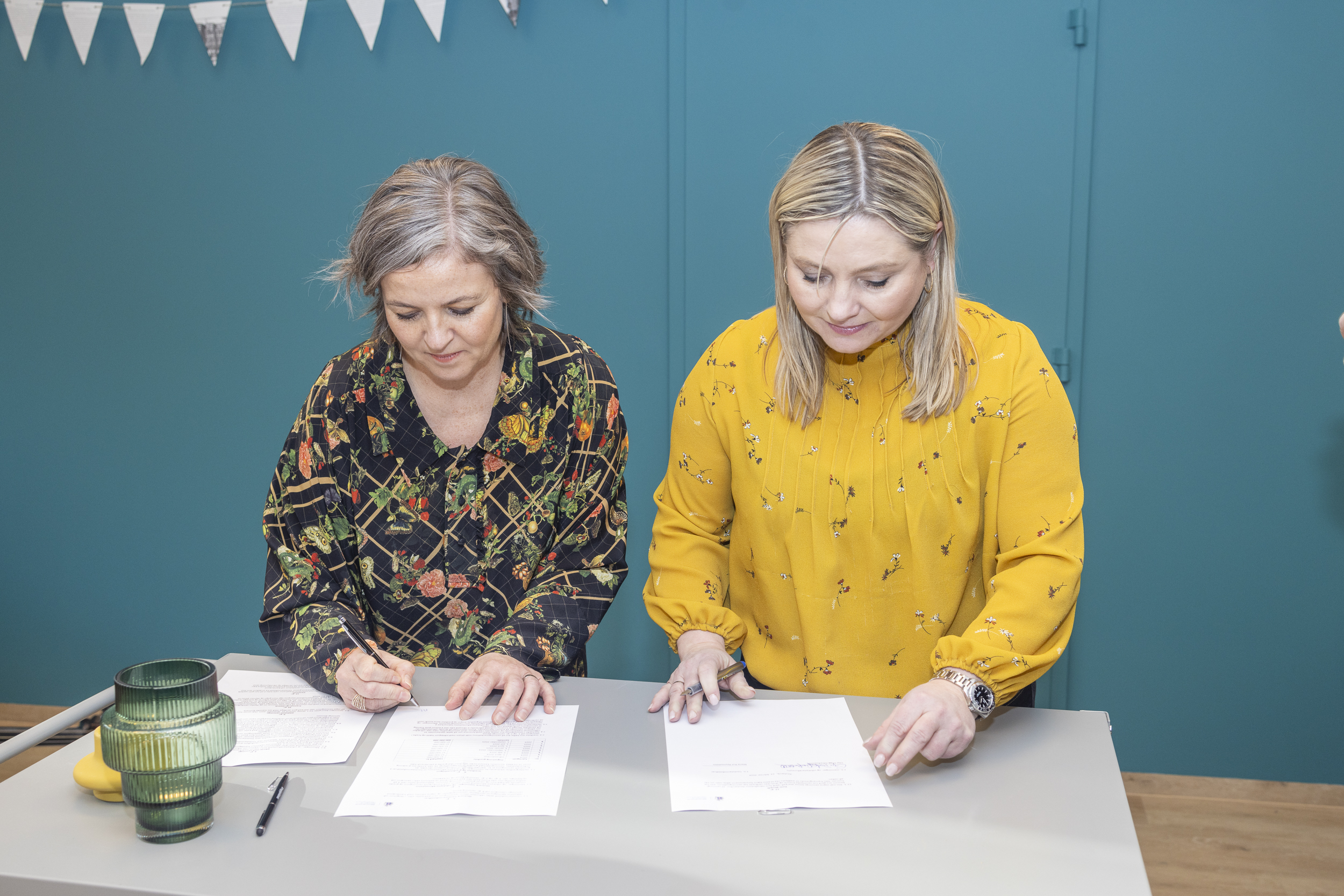 Undirritaður samningur Tónlistarmiðstöðvar við ráðherra