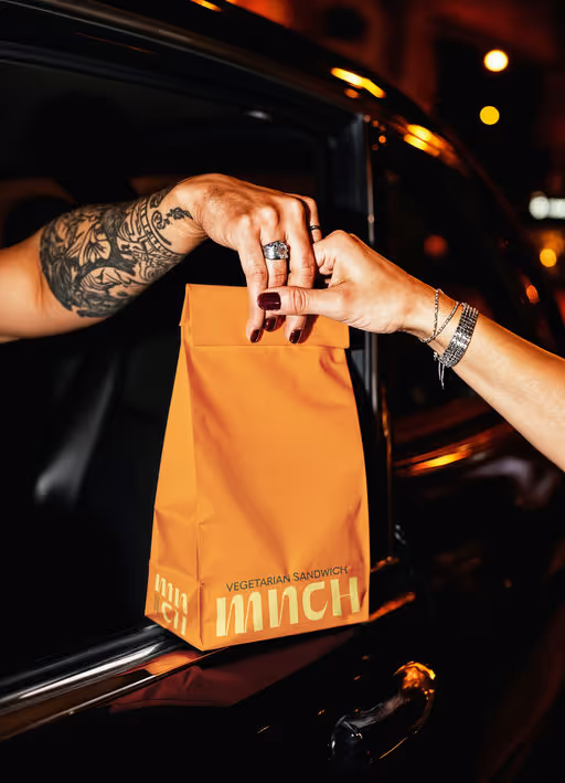 braaands_MNCH-Vegetarian Sandwich Branding