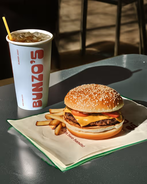 braaands_BUNZO'S 🍔 BURGER JOINT-Burger Branding-03