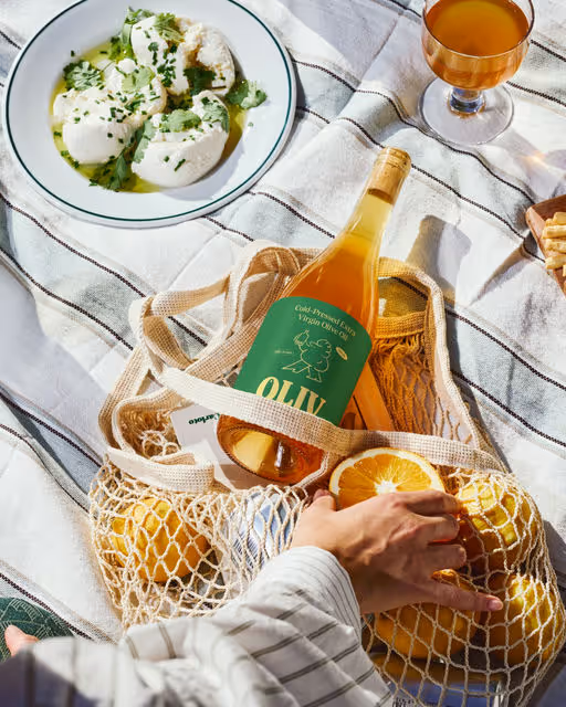 braaands_Oliv 🫒 Brand Identity-Olive Oil Branding-03