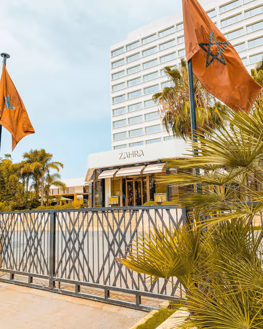 braaands_ZAHRA-Perfume Branding-04