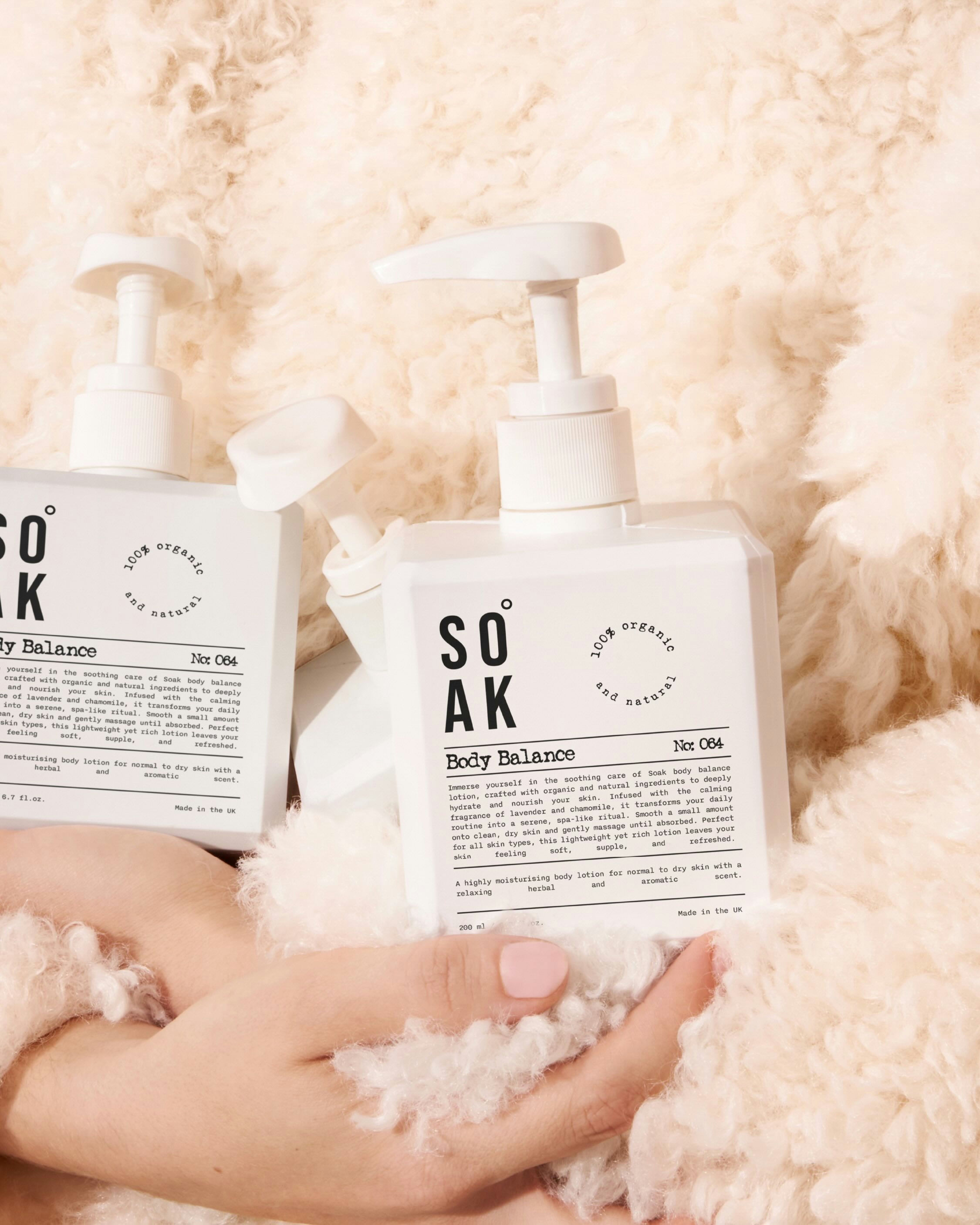 braaands_SOAK  Body care-Body Care Branding_01